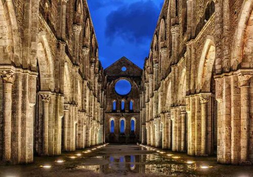 San Galgano, splendore e decadenza di un’abbazia